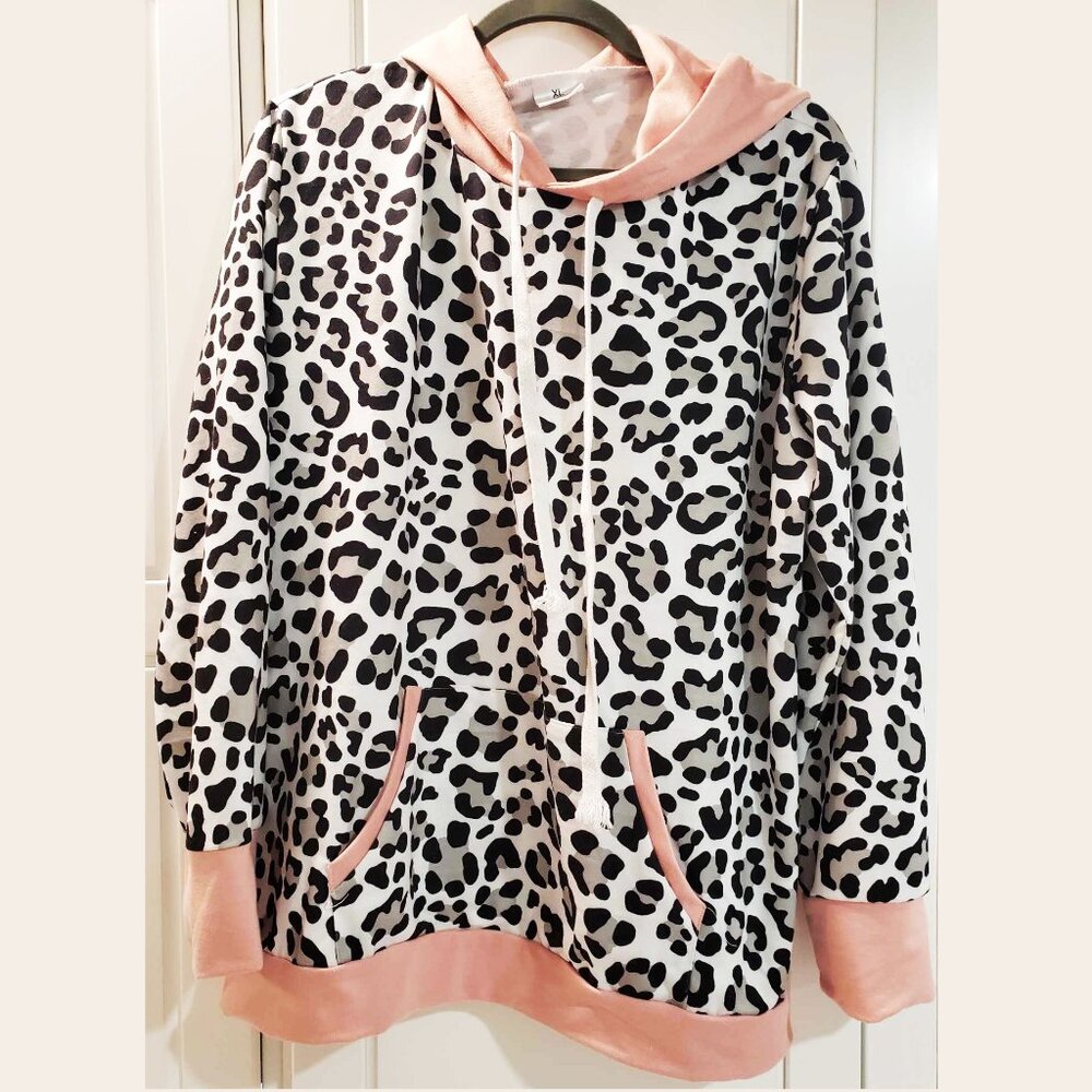 Leopard print lounge set